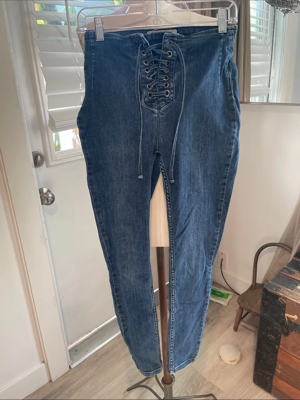 Adorable Free People High-Rise Lace-Up Dark Blue Women's Jeans